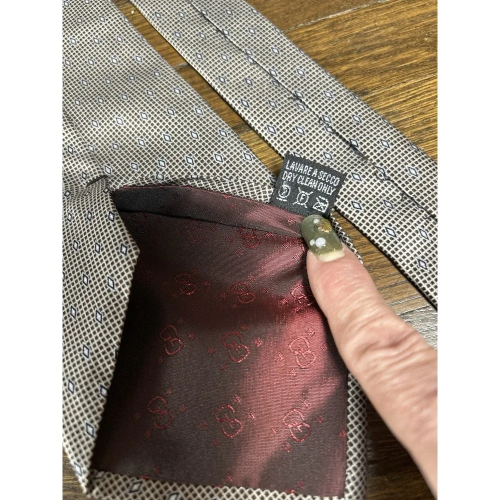 Gucci Mens Silk Tie Made In Italy Grey Diamond‎ Pattern